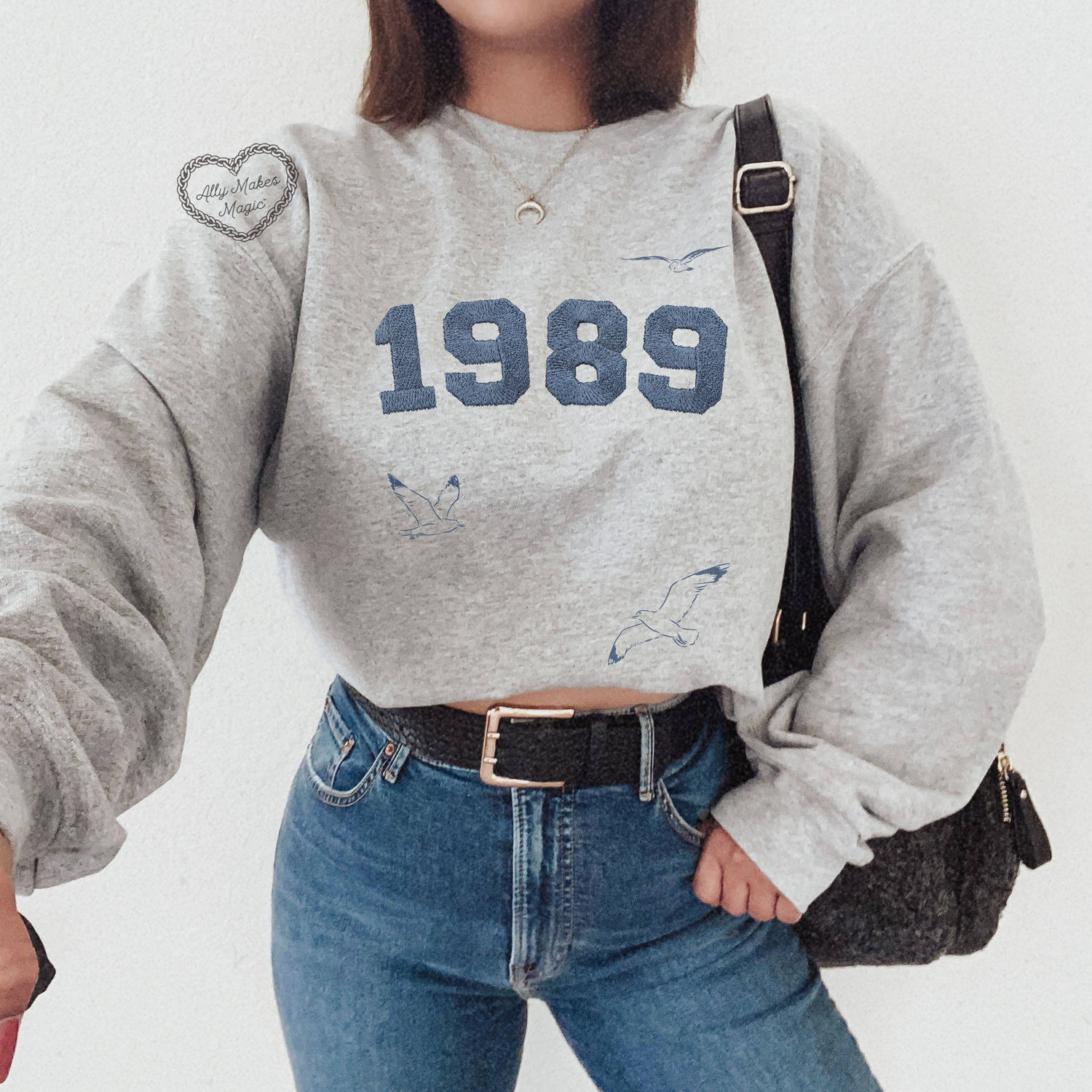 '89 seagull sweater (faux embroidery)