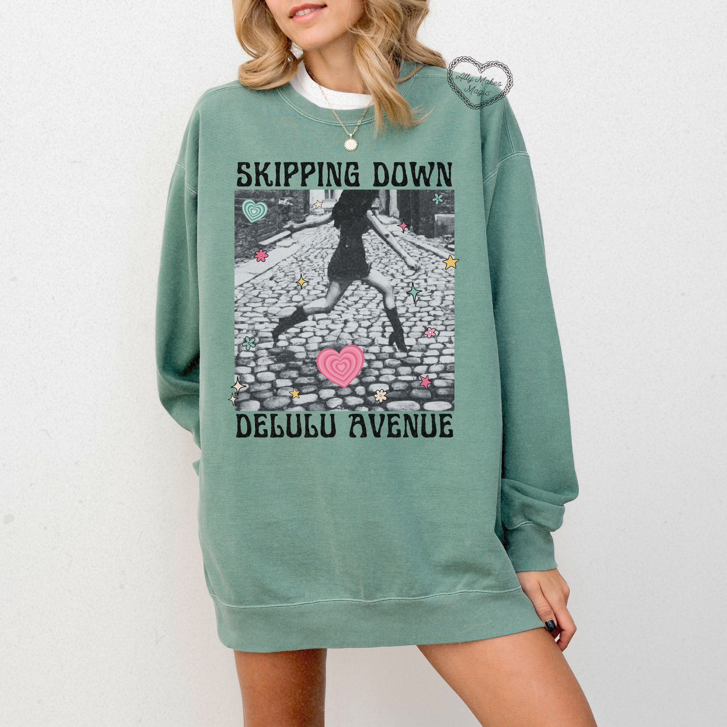 delulu avenue pullover