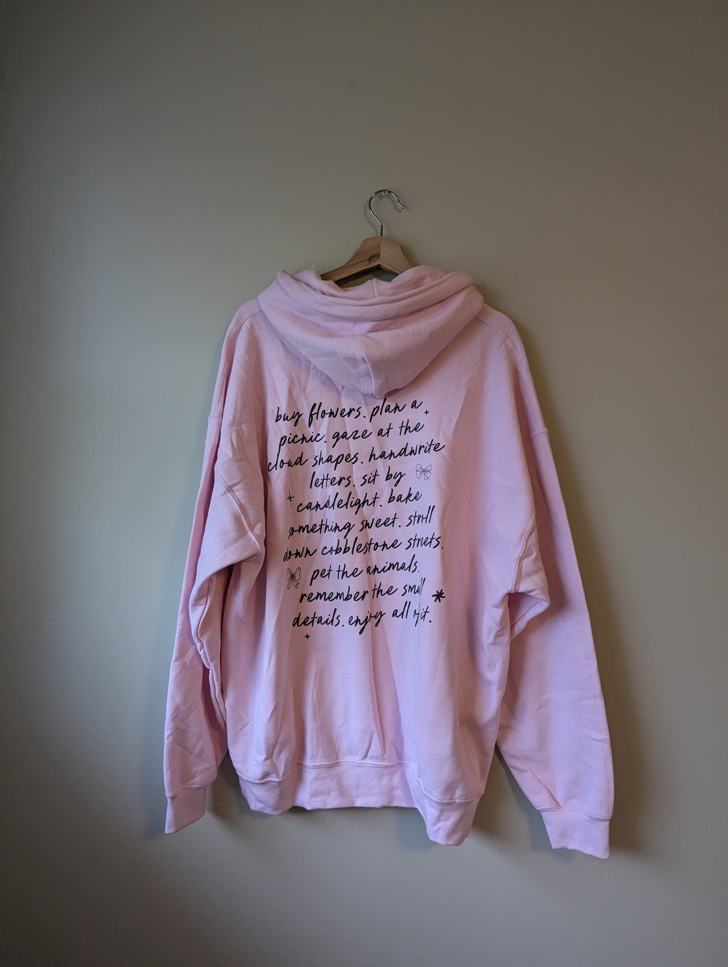 (XL) romanticize your life hoodie *sample sale*