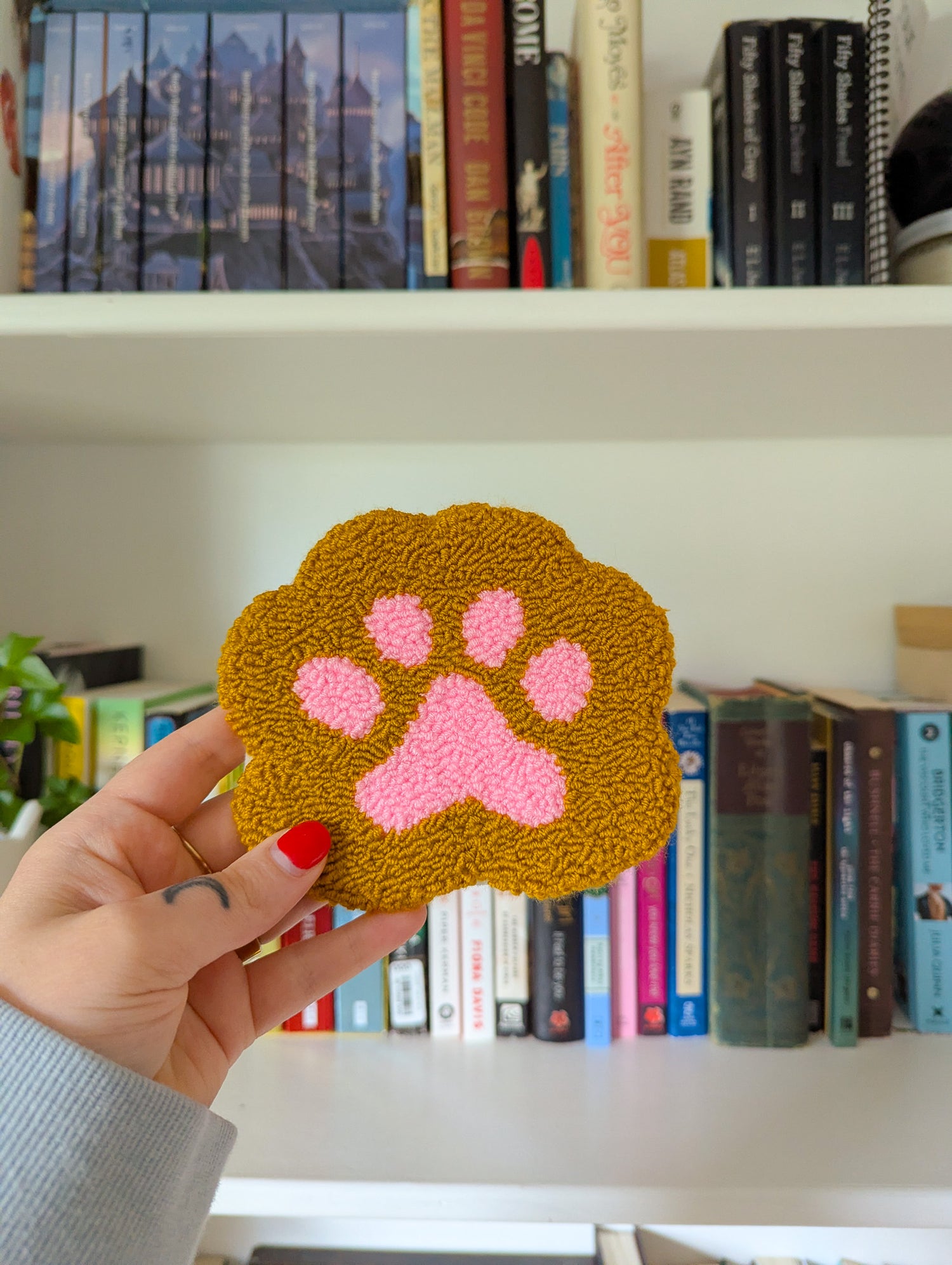 toe beans mug rug