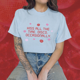 kiss (allthetime) tee