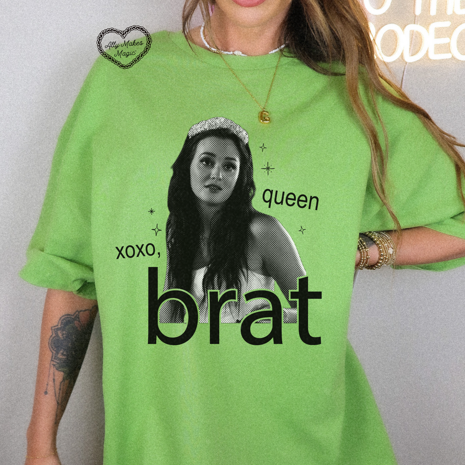 xoxo, queen brat tee