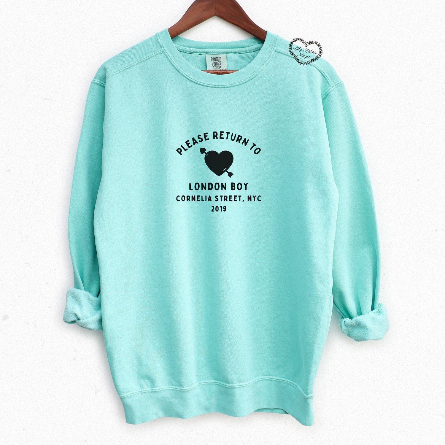 return to taylor: lover crewneck