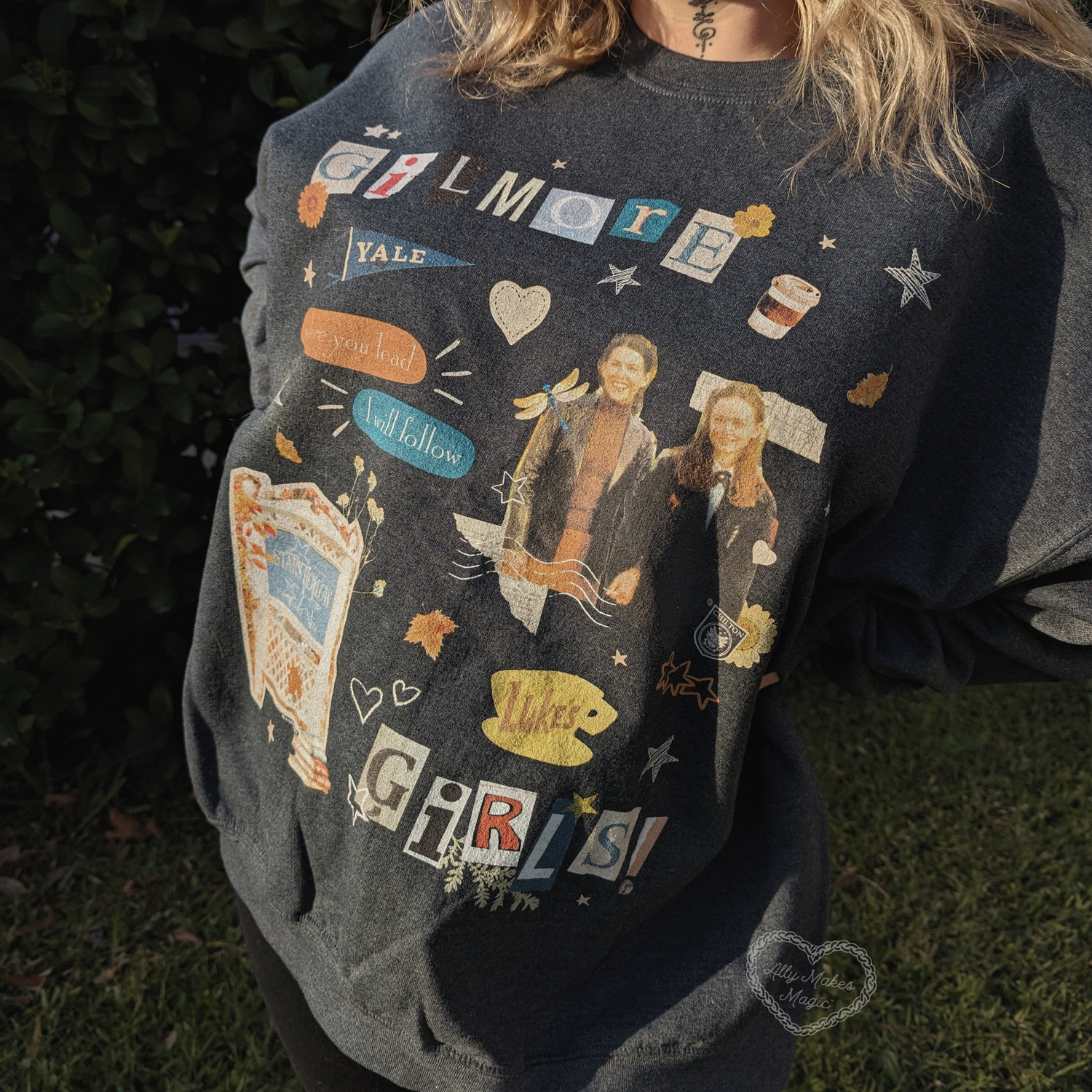 stars hollow crewneck