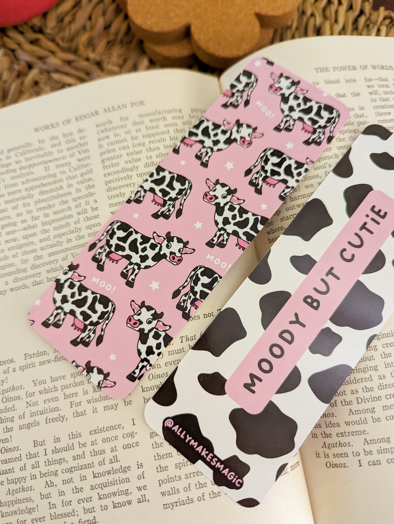 moody bookmark